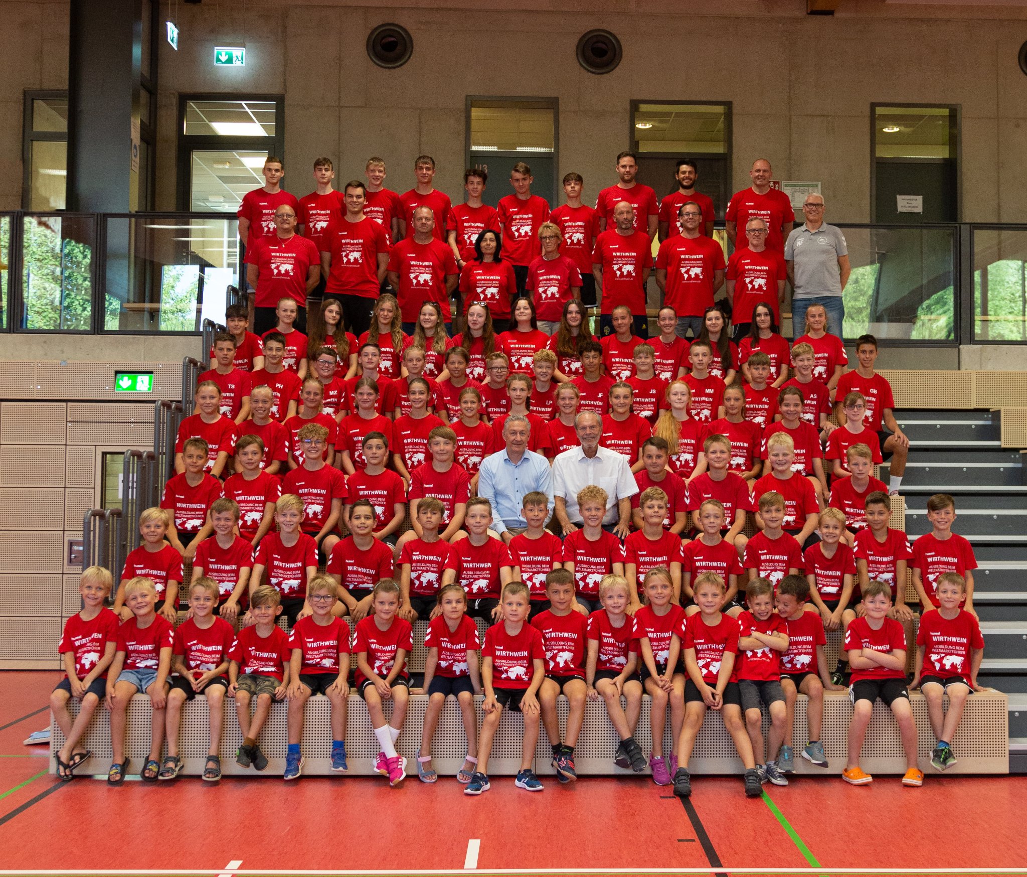 Read more about the article Neue T-Shirts für unsere Handballjugend